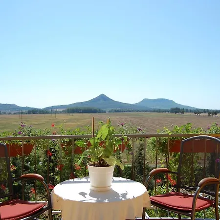 ゲストハウス Judit Panzio Gyulakeszi